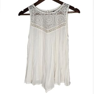 Kandy Kiss Lace Yoke Top in Ivory Size M